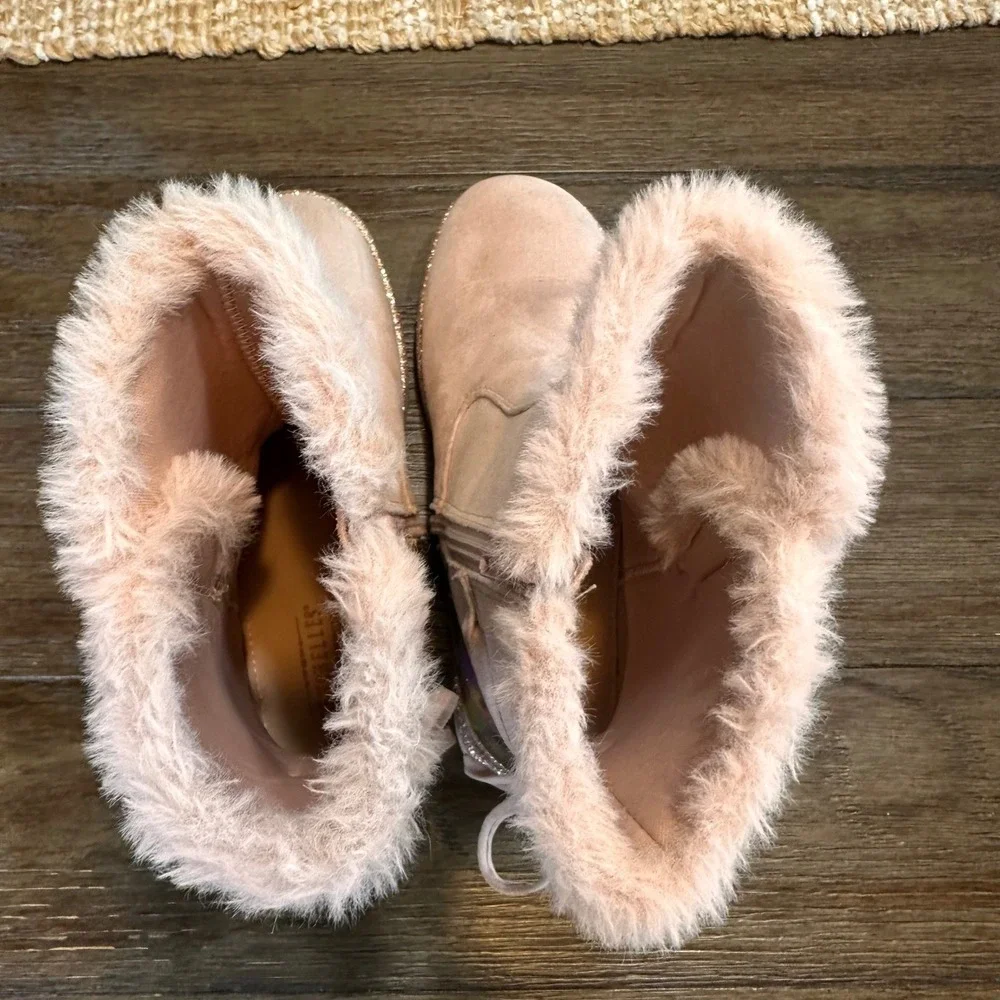 Seychelles Anthropology Girls Blizzard Boots Size 3M‎ Pink Faux Fur Iridescent
